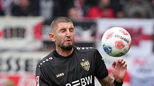 Stuttgarts Abwehrchef Jeff Chabot fällt für die Partie in Braunschweig aus.