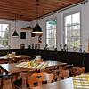 Leere Gasträume, wie hier im Gasthaus Bahnhof in Hausen im Tal, sind gegenwärtig die Realität aller Gastronomen. Eine Gutscheinaktion ...