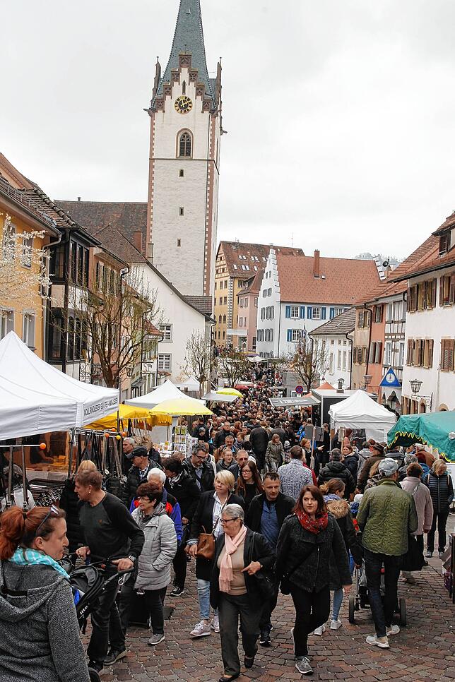 So wird es den Ostermarkt 2022 nicht geben. Stattdessen lädt die Stadt zu einem kleineren Osterzauber am 3. April ein. Das Bild stammt ...