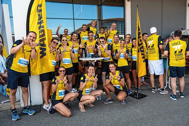 Bild 22: Bilder vom ZF Firmenlauf Start und Zieleinlauf Messegelände