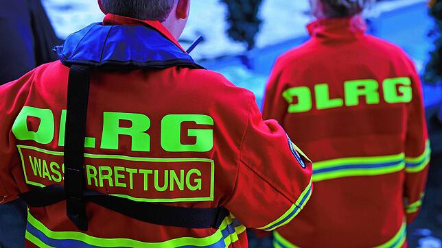Im Südwesten sind in den ersten sieben Monaten des Jahres 2024 mindestens 27 Menschen ertrunken. Der DLRG Württemberg warnt vor allem ...
