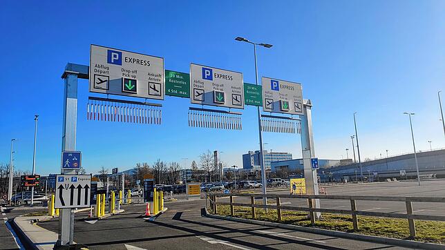 Bild 2: Verlassene Terminals, Corona-Tests und Flugzeuge am Boden: Ein Rückblick auf 2020 am Euro-Airport in Bildern