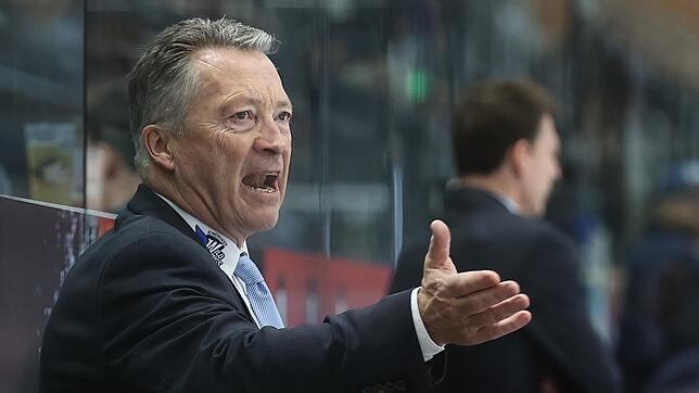 Es deutet vieles auf einen Abschied von Harold Kreis hin. Bislang will dies aber weder Schwenningen noch der Deutsche Eishockey-Bund ...