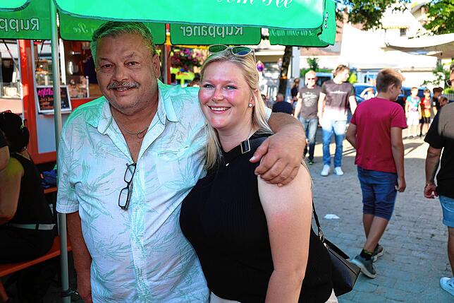Bild 25: Es wird weiter gefeiert - alle Fotos vom Dettinger Dorffest am Samstag