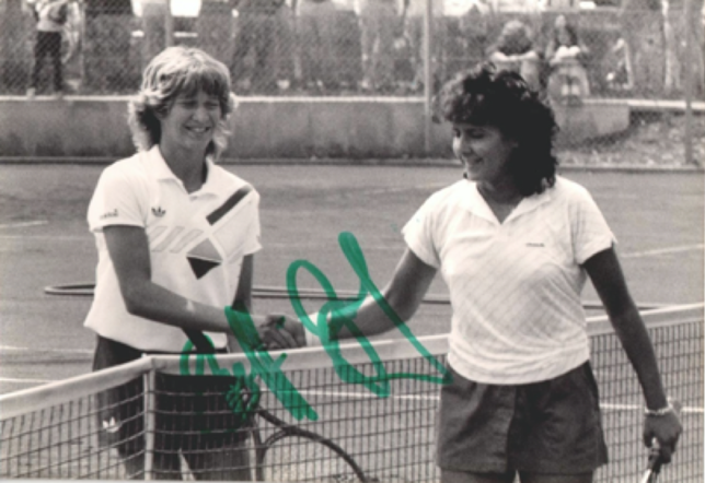 Steffi Graf und die für Radolfzell spielende Renate Sasak 1985.