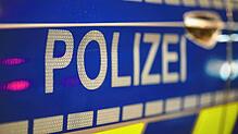 Bild : Mann schlägt plötzlich mit der Faust zu: 26-Jähriger landet im Krankenhaus