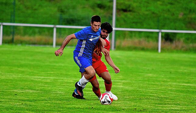 Bild 29: FC Wallbach setzt sich mit 2:0 beim SV Karsau durch &ndash; und wir haben Bilder!