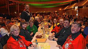 Bild : Bunter Abend in Ühlingen: Ein unvergesslicher Erfolg des Narrenvereins
