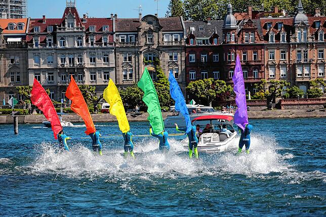 Bild 34: Spektakulär! Die besten Fotos der Wasserski-Show im Konstanzer Trichter