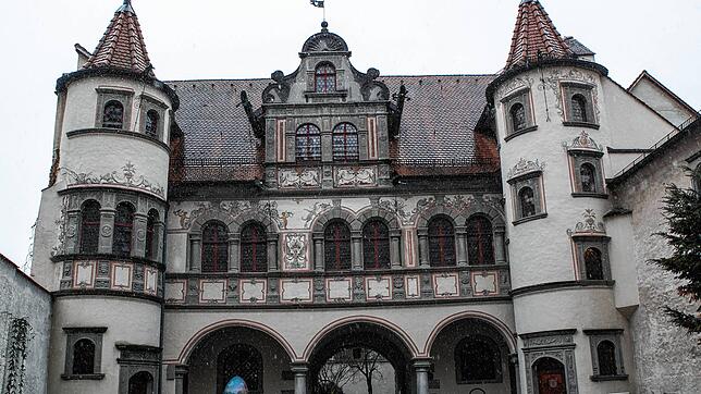 Wer will außer Amtsinhaber Uli Burchardt Chef im Konstanzer Rathaus werden? Hinter den Kulissen läuft die Kandidatensuche für die Wahl ...