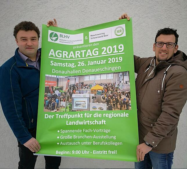 Bezirksgeschäftsführer Oliver Maier vom Badischen Landwirtschaftlichen Hauptverband und Geschäftsführer Rainer Hall vom Maschinenring ...