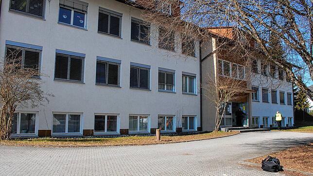 Die Gemeinschaftsunterkunft an der Max-Eyth-Straße in Immendingen ist derzeit mit Flüchtlingen aus anderen Ländern voll belegt und soll ...