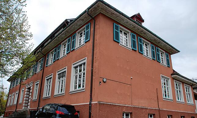 Das Schulhaus in Minseln könnte so um- und ausgebaut werden, dass eine zweizügige Grundschule entstehen würde.
