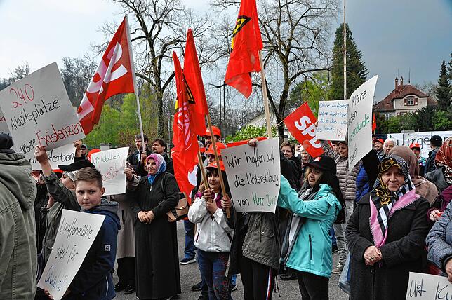 Am Samstag den 13.4.2019 fand auf dem Fabrikgelände der Firma Lauffenmühle in Lauchringen eine Kundgebung mit rund 800 Teilnehmern ...