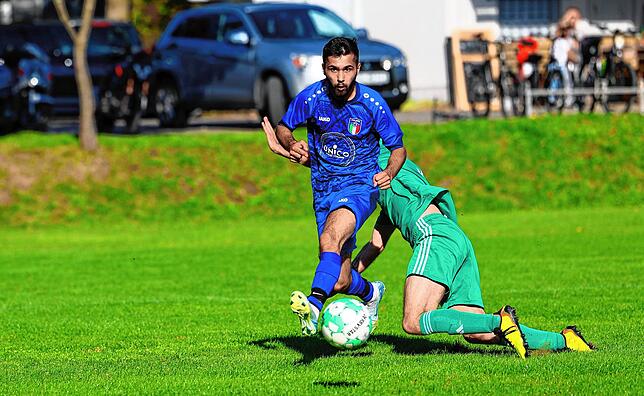 Bild 16: Unsere große Bildergalerie vom Kreisliga-Spitzenspiel zwischen dem SV Riedheim und Italiana Singen