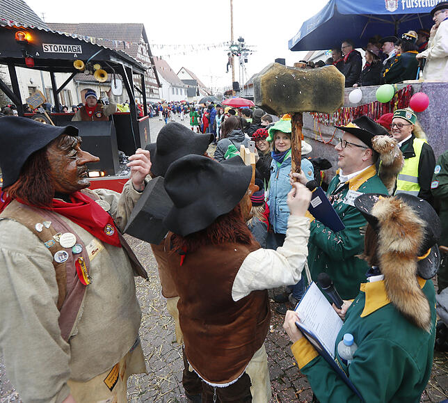 Bild 17: Bilder zum großen Narrentreffen in Pfohren (3)
