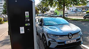 Einen Stellplatz für Carsharing-Autos, wie hier in Singen, könnte es auch bald in Engen geben.