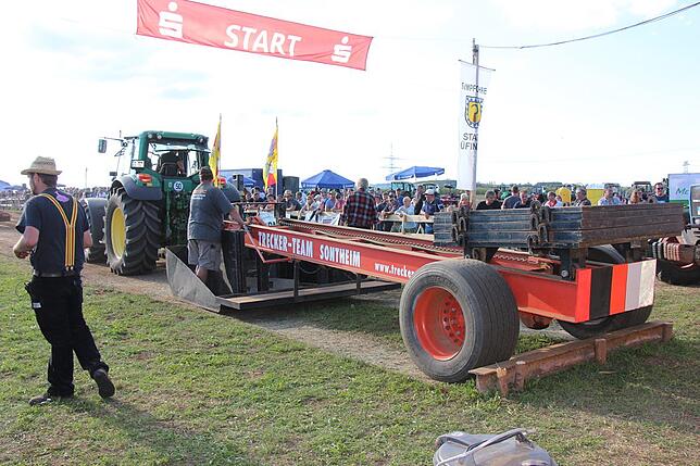 Bild 20: Bilder: Tractorpulling in Sumpfohren 2018
