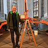 Pfarrer Heinz Vogel in der Baustelle Münster in Radolfzell: Das Kirche wird gerade komplett saniert, die Strukturen der alten ...