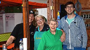 Bild : Das Konstanzer Weinfest 2025 ist eröffnet! Am ersten Abend feiern hier die Einheimischen