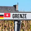 Wohin zum Einkaufen gehen &ndash; nach Deutschland oder in die Schweiz? Die Beantwortung der Frage hängt auch vom Steuersatz ab.