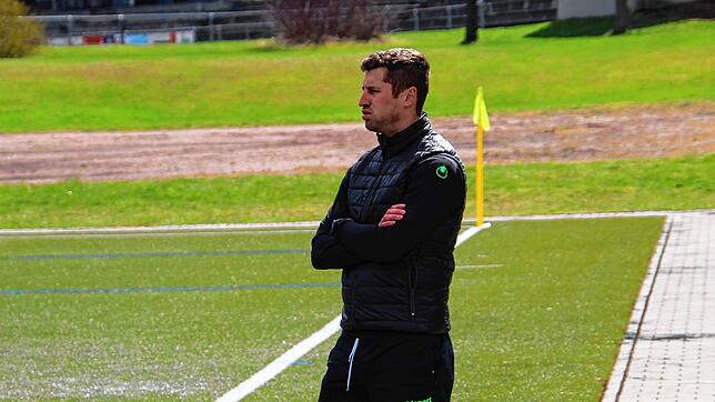 Jakob Prezer erlebte an seinem ersten Wochenende als Furtwanger Trainer Höhen und Tiefen. Dem umjubelten Derby-Sieg folgte zwei Tage ...
