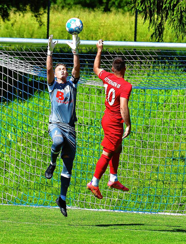 Bild 21: FC Erzingen fegt den FC Tiengen 08 mit 8:1 vom Platz &ndash; und wir haben Bilder!