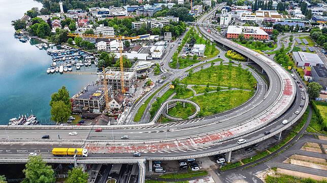 (Archivbild) Auf der Schänzlebrücke hat es am Donnerstagmittag, 12. Dezember, einen Unfall mit drei Autos gegeben.