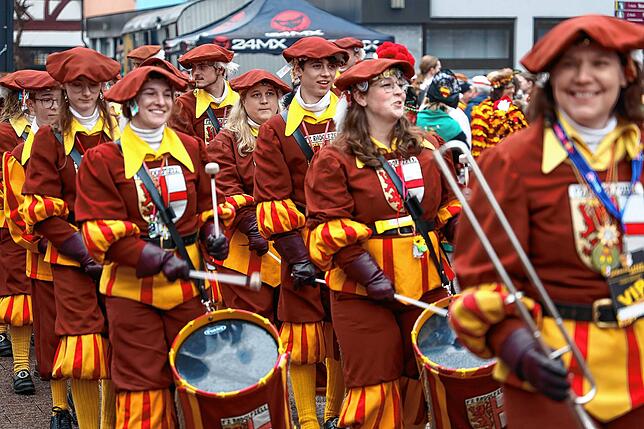 Bild 21: Fasnacht 2025 in Radolfzell: Diese Narren-Bilder zeigen die unvergessliche Machtübernahme