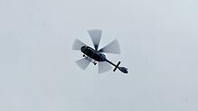 Ein Polizeihubschrauber im Einsatz. Hier ein Symbolbild.