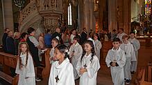 Mitte September traten im Überlinger Nikolausmünster zehn Kinder gemeinsam mit Pfarrer Bernd Walter an den Tisch des Herrn. Unter dem ...