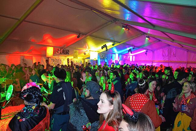 Bild 21: Spektakuläre Party in Nöggenschwiel: Die besten Bilder vom Guggenmusik-Event 2025