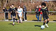 Yahya Zidan (rechts) im Einsatz für den Türk. SV Singen (links Volkan Bak) in der Verbandsliga.