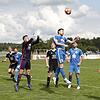 Für den Hegauer FV (Maximilien Jeckel, blaues Trikot) geht die Saison weiter. Er spielt die Relegation zur Fußball-Landesliga. Für den ...