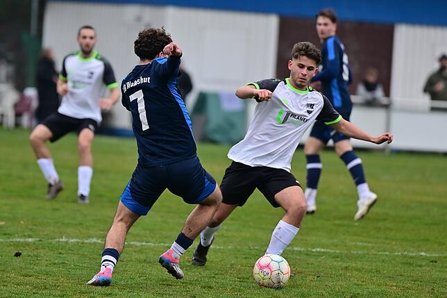 Bild 8: FC Hauingen besiegt den VfB Waldshut mit 3:0 – und wir haben Fotos!