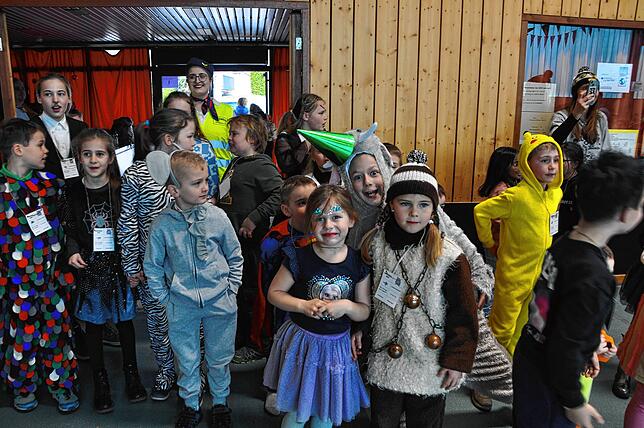 Bild 24: Viel Spaß beim Kinderball in Leimbach