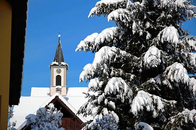 Bild 6: So viel Schnee gab es schon lange nicht mehr: Der Raum Stockach versinkt im weißen Pulver