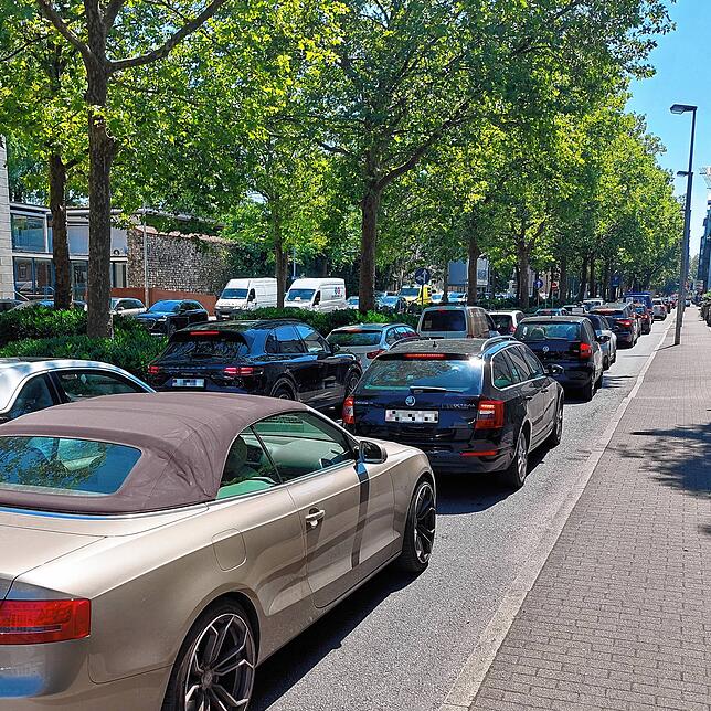 Seit den Bauarbeiten am Bahnhofplatz kommt es in der Laube zu erhöhtem Verkehrsaufkommen und zu Stausituationen.
