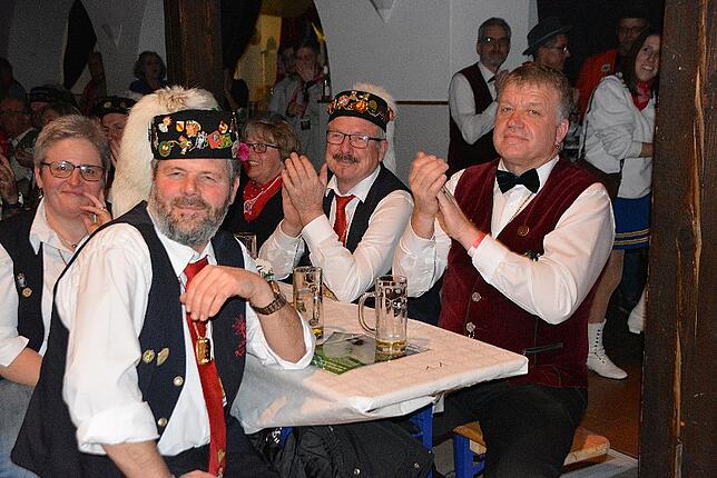 Bild 41: Narrentreffen der Urviecher-Zunft: Bilder vom Bunten Abend