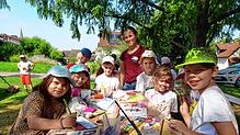 Gut gelaunte Teilnehmer am letzten Tag der Markdorfer Ferienspiele auf der Weiherwiese. Rund 100 Kinder zwischen fünf und zwölf Jahren ...