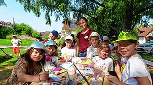 Gut gelaunte Teilnehmer am letzten Tag der Markdorfer Ferienspiele auf der Weiherwiese. Rund 100 Kinder zwischen fünf und zwölf Jahren ...