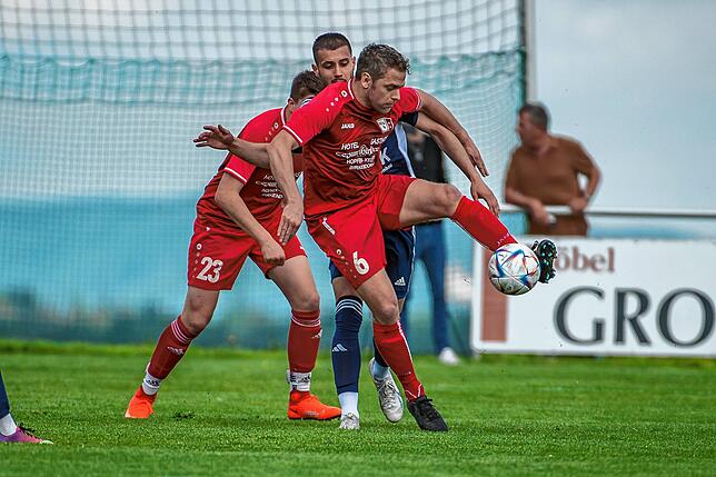 Bild 34: FC Schlüchttal gewinnt Spitzenspiel gegen SV Blau-Weiß Murg mit 2:1 &ndash; und wir haben Bilder!