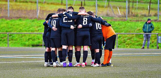 Bild 4: SG FC Wehr/Brennet besiegt den FC Schönau mit 3:0 &ndash; und wir haben Bilder!