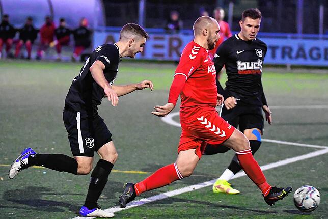 Bild 8: SV Buch feiert bei der U23 des FV Lörrach-Brombach den fünften Sieg in Serie &ndash; und wir haben Bilder!