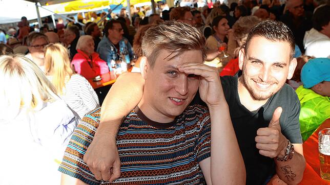 Bild 6: Gute Stimmung beim Hafenfest! Am Wochenende geht es in Staad nochmal rund