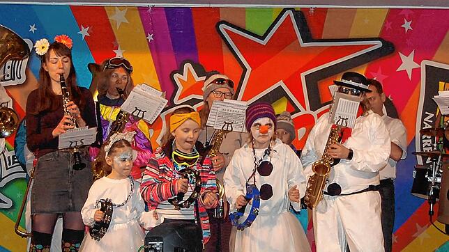 Viel Freude machte der Bunte Abend des Narrenvereins Lienheim.