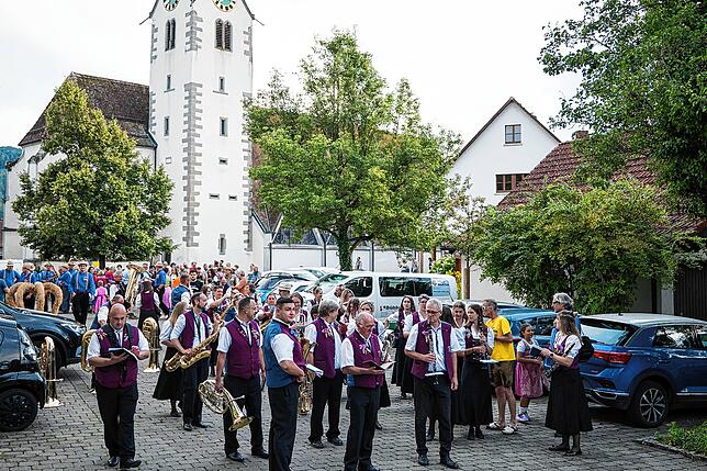 Bild 3: So schön war die Sichelhenke in Bohlingen am Freitag