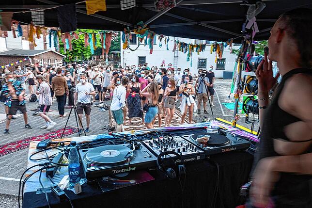 Im niedersächsischen Hannover wird mit dem Modellprojekt „Back to dance“, hier aufgenommen eine Veranstaltung am 18. Juni ...
