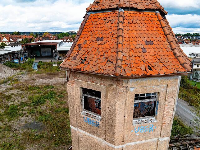 Der Kühlturm des ehemaligen Schlachthauses. Er soll möglichst erhalten bleiben. Hier könnte ein Kreativ- und Künstlerbereich etabliert ...