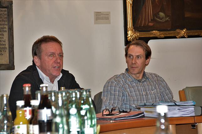 Der scheidende Spitalleiter Peter Kemmer (links) und sein Nachfolger Matthias Engler.